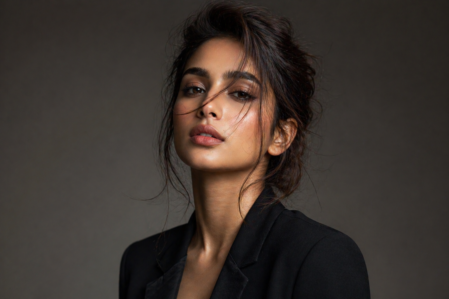 Anaya Sehgal — close headshot · Atul Kasbekar · 2025